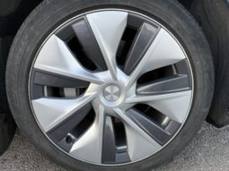 
										TESLA Model Y full									