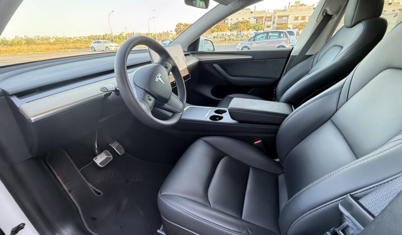 
								TESLA Model Y full									