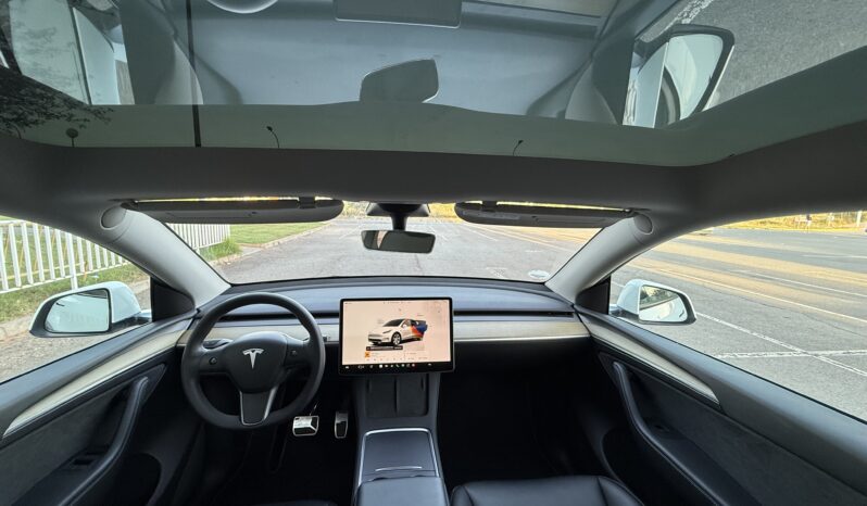 
								TESLA Model Y full									